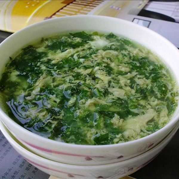 如何治療胃疼 艾葉炒雞蛋對(duì)胃痛有治療效果