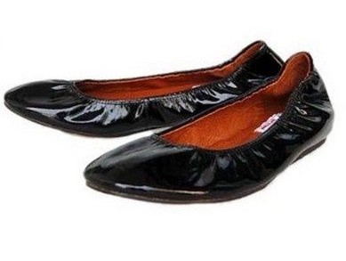 初夏女星衷愛的出街愛鞋