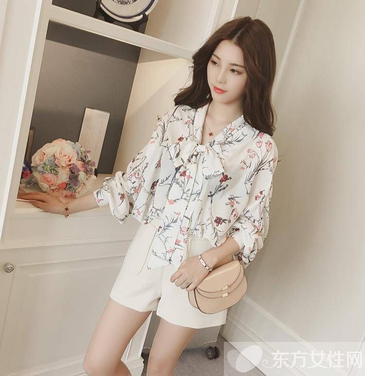 A字裙既顯瘦又甜美 搭配時(shí)尚輕盈的雪紡衫超贊