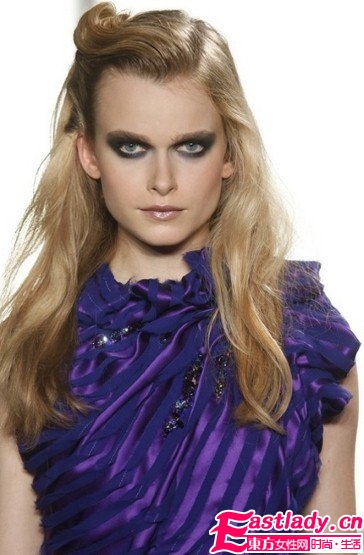 2012春夏時(shí)裝周十大超模引關(guān)注