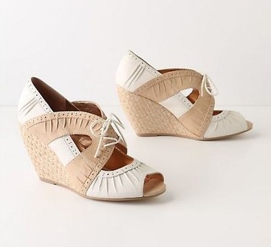 初夏女星衷愛的出街愛鞋