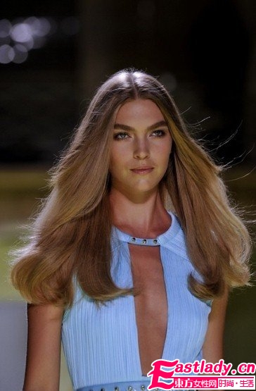 2012春夏時(shí)裝周十大超模引關(guān)注