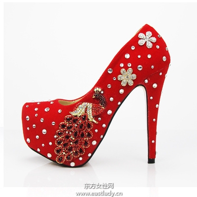 最新款女性單鞋體驗(yàn)低調(diào)的時(shí)尚