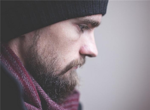 摩羯座男生喜歡一個人的表現(xiàn) 喜歡的女生類型