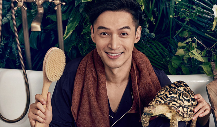 胡歌寫真帥出新高度 和龜互動網友嘆:人不如龜