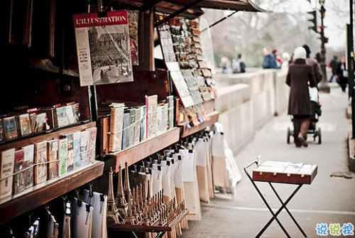 突然一瞬間悲傷難過的傷感說說帶圖片 抖音上很火的觸動人心的傷感說說8