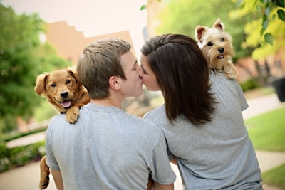 帶圖片的戀愛說說：愛一個(gè)人是真心話，說出來就是大冒險(xiǎn)了