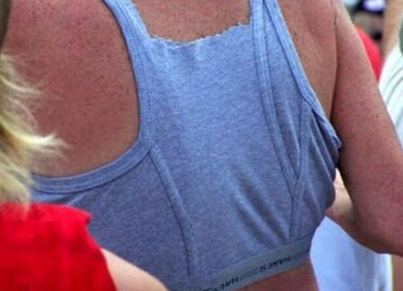 笑死人的說說加圖片：老師說我是攪屎棍，那么我同學(xué)是什么？11