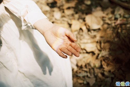 qq空間英文勵(lì)志說(shuō)說(shuō)帶圖片 失落時(shí)候必聽(tīng)的一些話5