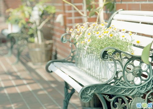 積極陽(yáng)光勵(lì)志的正能量經(jīng)典句子 很勵(lì)志的人生感悟句子1