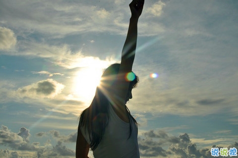 00后最傷感愛(ài)情悲傷說(shuō)說(shuō)帶圖片 你走吧去往你的陽(yáng)春三月4