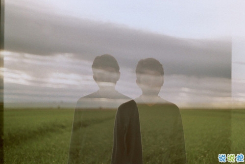 一句話經(jīng)典愛(ài)情說(shuō)說(shuō)帶圖片 長(zhǎng)大后我們都得學(xué)會(huì)的愛(ài)情哲理10