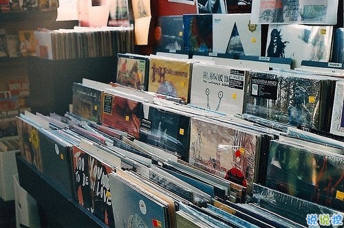 一句話微信傷感說說 心痛得厲害的說說難過至極2