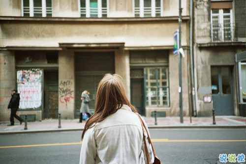 2019最新霸氣獨(dú)特的說(shuō)說(shuō)帶圖片 現(xiàn)在很受歡迎的一些個(gè)性句子14