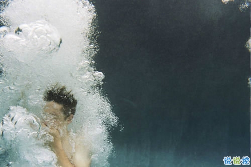 2018失落傷感后的圖片說說 帶有治愈系的傷感說說配圖4