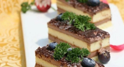 那些讓人捧腹大笑的搞笑職場(chǎng)生活說說帶圖 發(fā)呆是每個(gè)上班族的心愿14