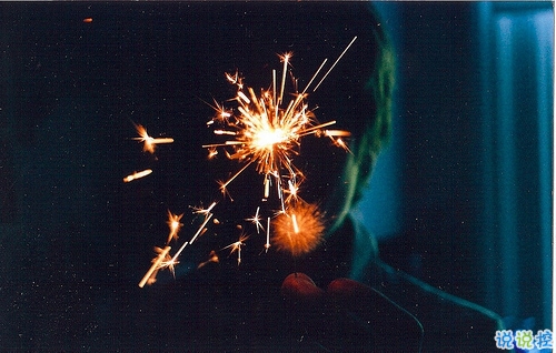 寫給失戀分手后的傷感說說帶圖片 很難過的一個人感到孤獨(dú)寂寞的說說6