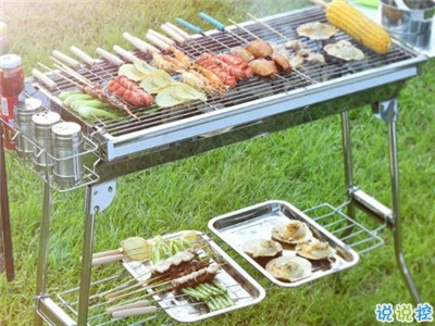 戶外燒烤的開心說說帶圖片 周末一群人燒烤的心情說說10