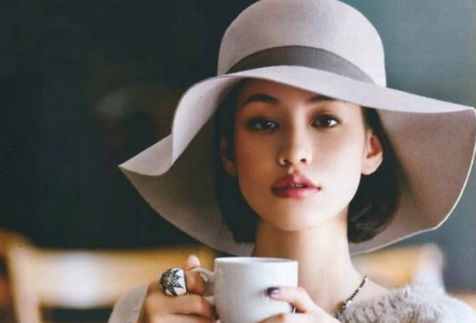 英文美句簡短勵(lì)志帶圖片最新版 2018英文美句帶翻譯一句話5