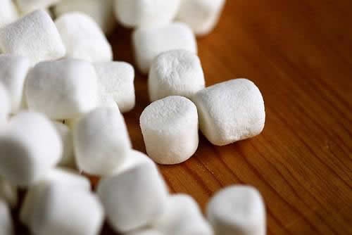 優(yōu)美說說唯美的句子配圖：海底月是天上月，只是鏡花水月8