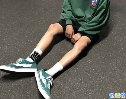 對愛情徹底失望的傷感說說帶圖片 一個人感到十分心累的傷感說說10