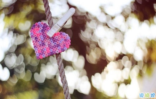 很真實(shí)的愛(ài)情感悟帶圖片 深有感觸的經(jīng)典愛(ài)情說(shuō)說(shuō)配圖6