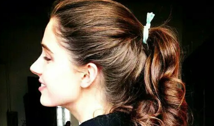 那些讓人捧腹大笑的搞笑職場(chǎng)生活說說帶圖 發(fā)呆是每個(gè)上班族的心愿9