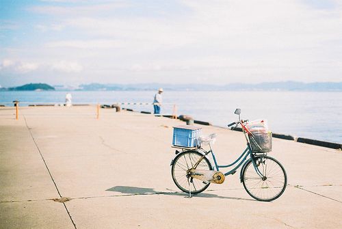 傷感悲傷難過(guò)的愛(ài)情說(shuō)說(shuō)帶圖片 直到耐心耗盡風(fēng)浪平息還是沒(méi)等到他的那句我喜歡你11