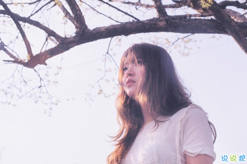 痛到心碎的傷感說說配圖 生活很現(xiàn)實的傷感說說5