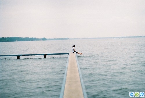 微信朋友圈個(gè)性心情短語 2019最新簡單有簡短的心情說說2