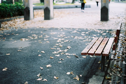 讓人在深夜哭的撕心累肺的愛情句子 傷感難過的愛情句子1