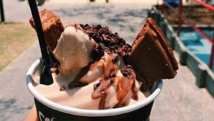 那些讓人捧腹大笑的搞笑職場(chǎng)生活說說帶圖 發(fā)呆是每個(gè)上班族的心愿15