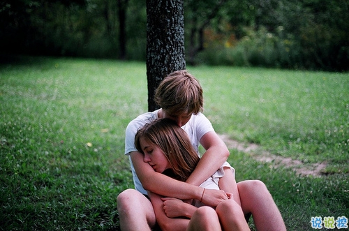 有詩(shī)意和哲理的關(guān)于人生和愛情的圖片說說 跨越漫長(zhǎng)歲月長(zhǎng)河與你相遇1