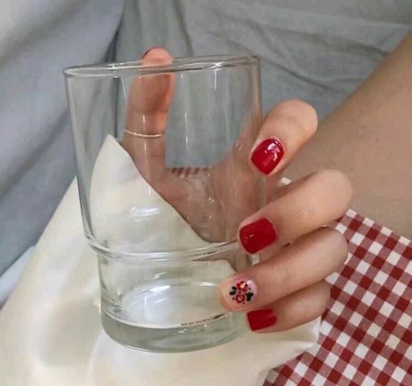 關(guān)于愛(ài)情和喜歡一個(gè)人的心事的經(jīng)典圖片說(shuō)說(shuō)3