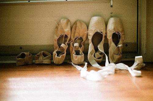 愛(ài)一個(gè)人愛(ài)到心碎的傷感圖片說(shuō)說(shuō) 你錯(cuò)過(guò)我的一生大概都不感到可惜10