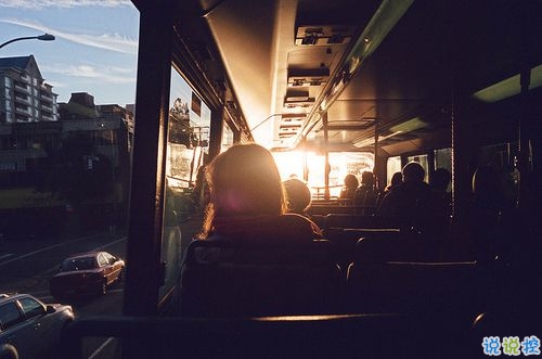 值得收藏的有深度有品位的經(jīng)典說(shuō)說(shuō)帶圖片 有深度的精辟內(nèi)涵說(shuō)說(shuō)大全9