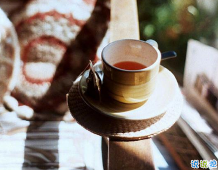 不得不放手離開的傷感說說 拿得起放不下的經(jīng)典說說2