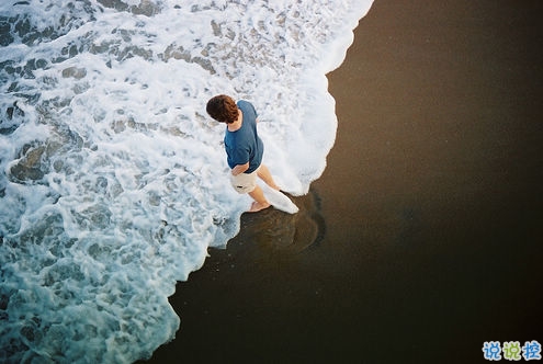 有種淡淡心酸的個(gè)性說說帶圖片 文字控喜歡的文藝個(gè)性說說配圖15