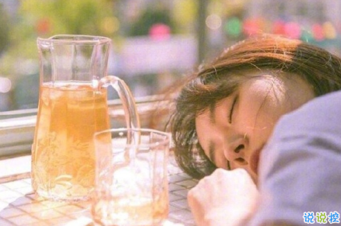 適合女生發(fā)微博的傷感說(shuō)說(shuō)加圖片 哪一句觸碰到你內(nèi)心深處1