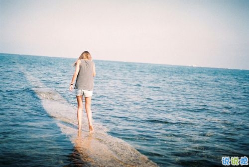 qq空間英文勵(lì)志說(shuō)說(shuō)帶圖片 失落時(shí)候必聽(tīng)的一些話8