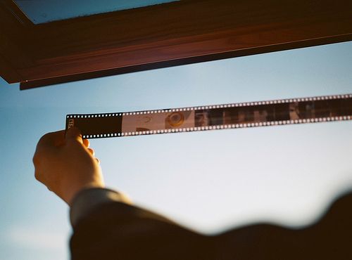 關于生活的有點傷感但很現(xiàn)實的圖片說說 哭也不會改變什么這個世界從來不會對任何人溫柔3