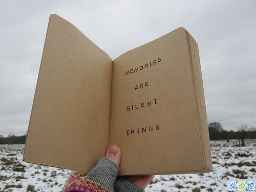 最新適合畢業(yè)季發(fā)的說(shuō)說(shuō)帶圖片 時(shí)光不老我們不散10