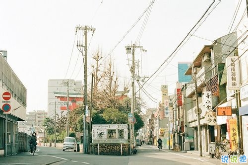 寫(xiě)給曾經(jīng)喜歡過(guò)的人的愛(ài)情說(shuō)說(shuō) 深夜里一個(gè)人感到無(wú)助難過(guò)的說(shuō)說(shuō)2