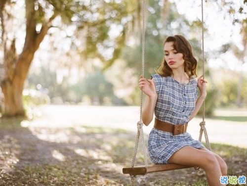 簡(jiǎn)單而又唯美有哲理的英文說(shuō)說(shuō)帶圖片 你醒在別人的夢(mèng)里4