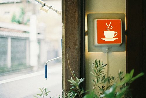 關于生活的有點傷感但很現(xiàn)實的圖片說說 哭也不會改變什么這個世界從來不會對任何人溫柔12