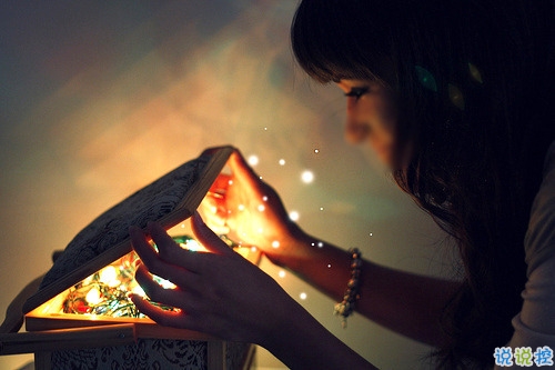 關(guān)于現(xiàn)實的人生感悟帶圖片 27條值得收藏和學(xué)習(xí)的經(jīng)典說說大全3