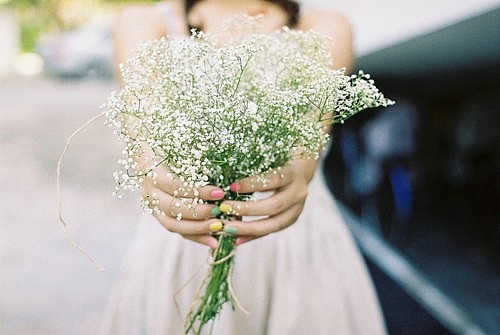 一個人感到孤獨寂寞時發(fā)的說說帶圖片 一個人只要學(xué)會了回憶就再不會孤獨4