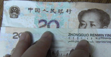 那些讓人捧腹大笑的搞笑職場(chǎng)生活說說帶圖 發(fā)呆是每個(gè)上班族的心愿10