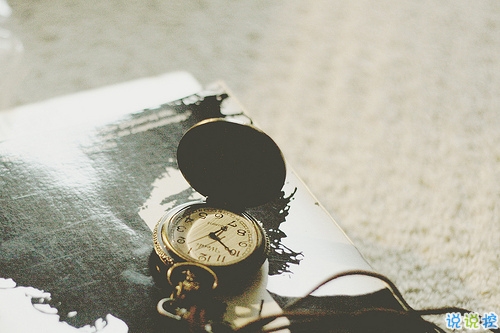 最新適合畢業(yè)季發(fā)的說(shuō)說(shuō)帶圖片 時(shí)光不老我們不散2