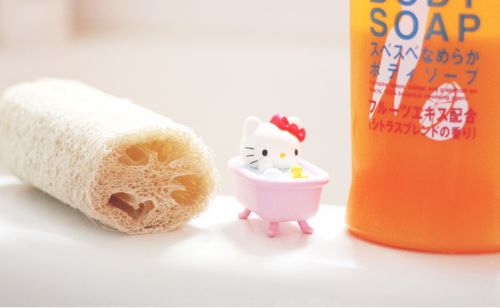 浪漫甜蜜唯美的愛情小句子帶圖片 世間萬物皆不如你眉眼動(dòng)人10